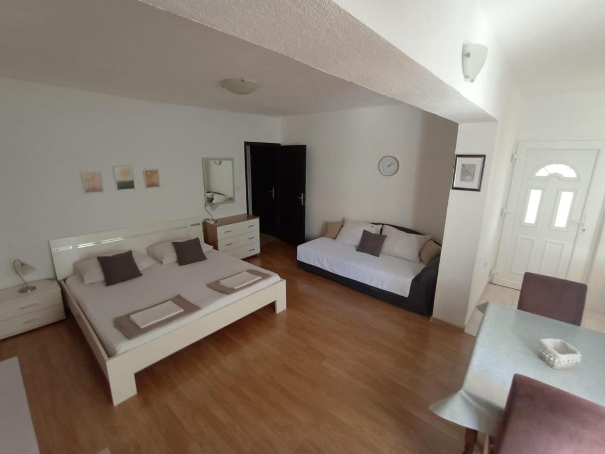 Apartman Valentino *